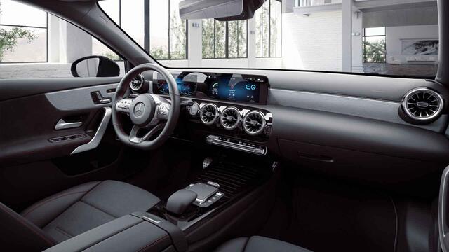 Mercedes-Benz A-KLASSE 250 e Business Solution AMG Limited | Night | Panoramadak | Memory | Multibeam | Keyless |