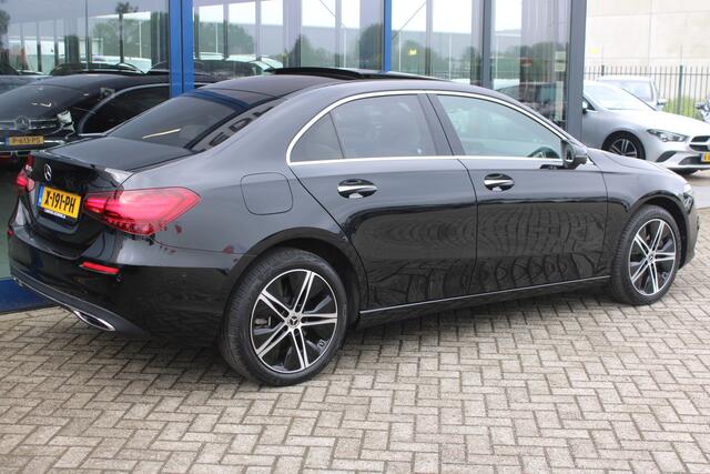 Mercedes-Benz A-KLASSE 250e AUT8 Luxury Line PANORAMADAK BURMESTER SFEER 360-CAMERA TREKHAAK