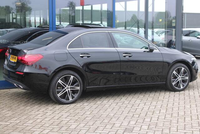 Mercedes-Benz A-KLASSE 250e AUT8 Luxury Line PANORAMADAK BURMESTER SFEER 360-CAMERA TREKHAAK