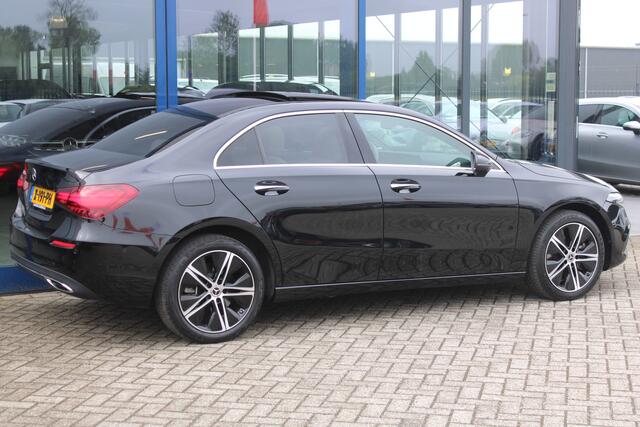 Mercedes-Benz A-KLASSE 250e AUT8 Luxury Line PANORAMADAK BURMESTER SFEER 360-CAMERA TREKHAAK