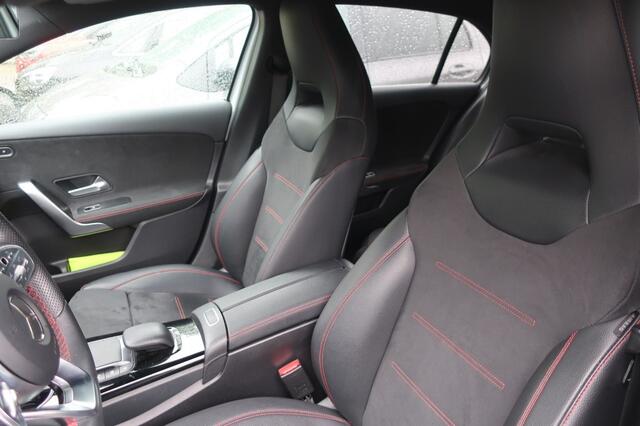 Mercedes-Benz A-KLASSE A250e AMG-Lijn, Keyless, Memory-stoel, Trekhaak wegklapbaar etc.