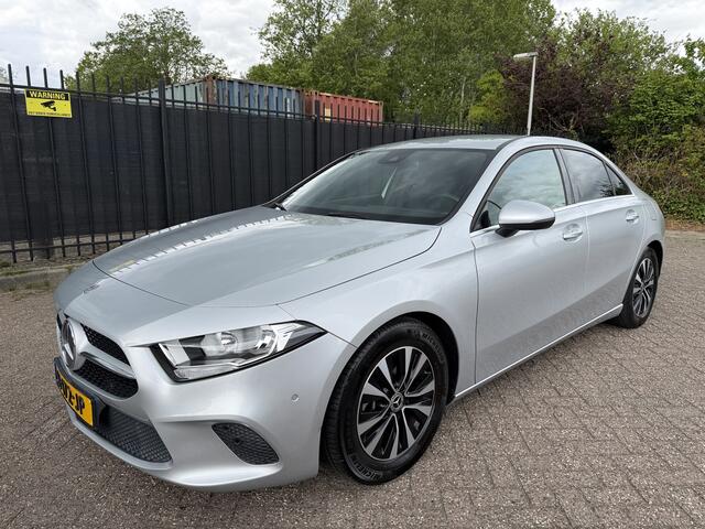 Mercedes-Benz A-KLASSE 200 Business Solution Carplay/Cam/Halfleer/Navi