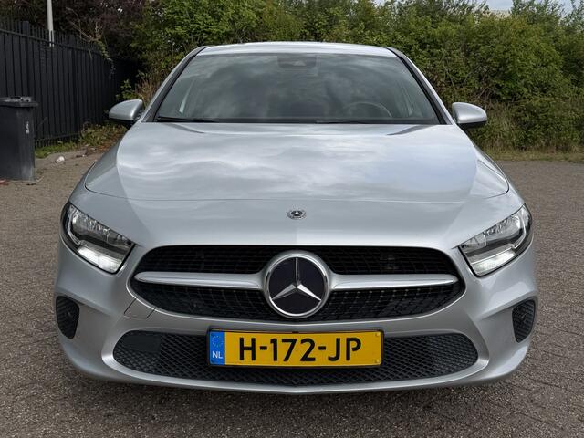 Mercedes-Benz A-KLASSE 200 Business Solution Carplay/Cam/Halfleer/Navi