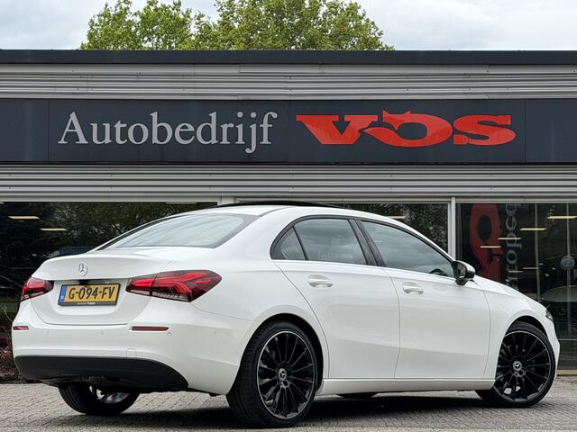 Mercedes-Benz A-KLASSE 200 Advantage | Panodak | Camera | Trekhaak | 19 inch