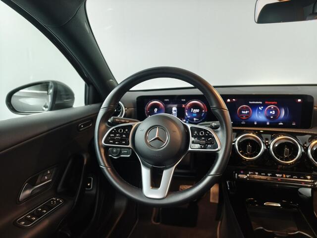 Mercedes-Benz A-KLASSE 250 e | Camera | Navigatie | Stoelverwarming
