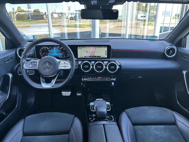 Mercedes-Benz A-KLASSE 180 Business Solution AMG