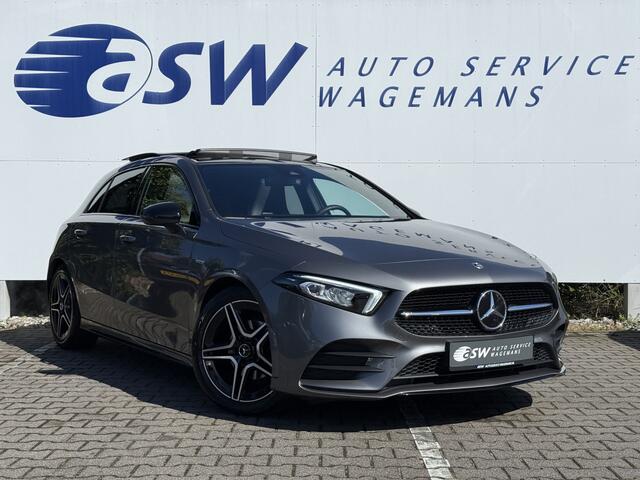 Mercedes-Benz A-KLASSE 180 Business Solution AMG | Pano | CarPlay | Ambient Light | Camera | 18 inch