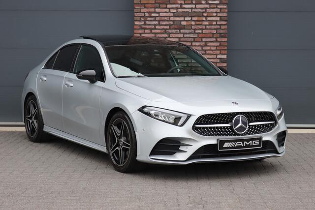 Mercedes-Benz A-KLASSE 200 Business Solution AMG | Panoramadak | Camera | Night Pakket | High Performance Led | Widescreen | Regensensor |