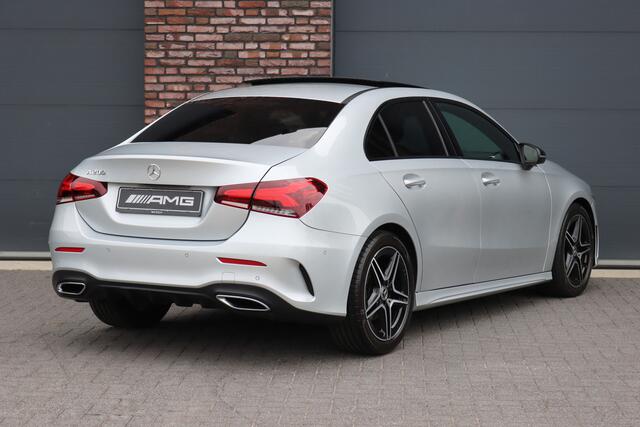Mercedes-Benz A-KLASSE 200 Business Solution AMG | Panoramadak | Camera | Night Pakket | High Performance Led | Widescreen | Regensensor |