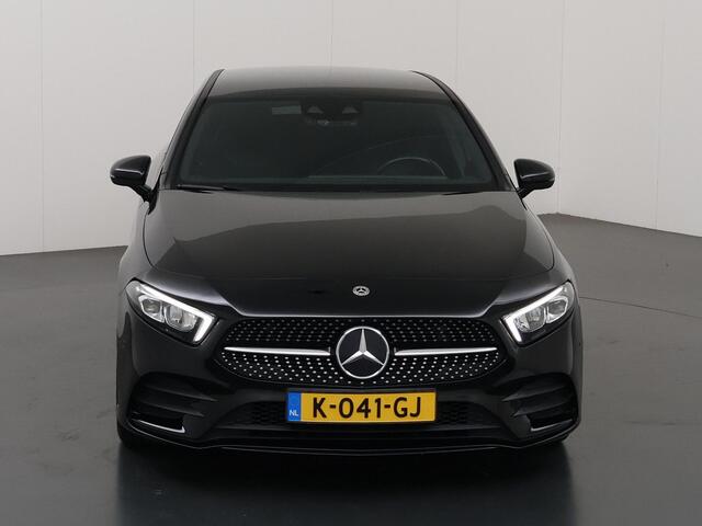 Mercedes-Benz A-KLASSE 160 Business Solution AMG | Night | Widescreen | Stoelverwarming | Sfeerverlichting |