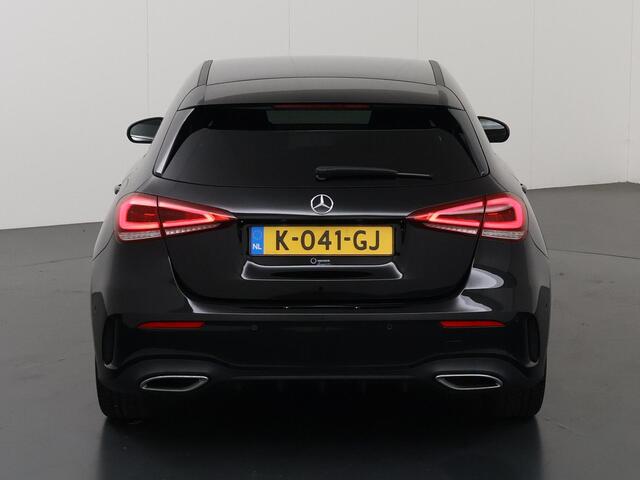 Mercedes-Benz A-KLASSE 160 Business Solution AMG | Night | Widescreen | Stoelverwarming | Sfeerverlichting |