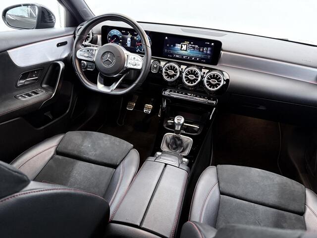 Mercedes-Benz A-KLASSE 160 Business Solution AMG | Night | Widescreen | Stoelverwarming | Sfeerverlichting |