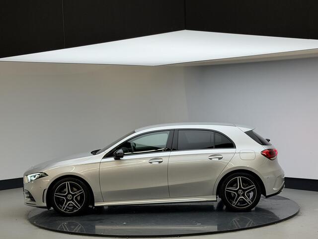 Mercedes-Benz A-KLASSE 200 Premium Plus | AMG Line | Night pakket | Cam achter