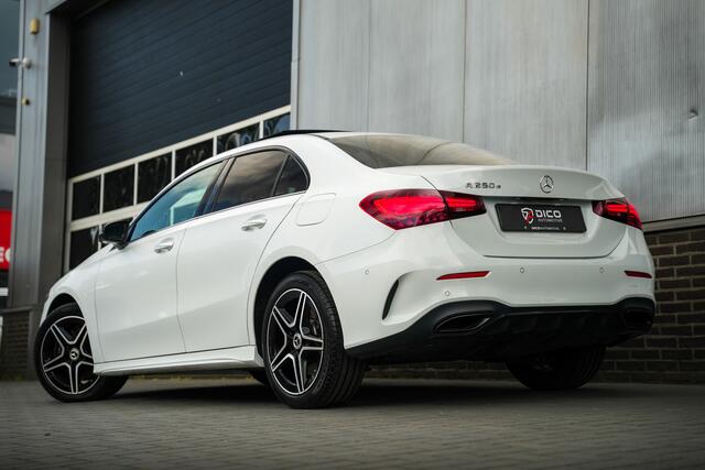Mercedes-Benz A-KLASSE 250 e Business Solution AMG-Sportpakket / Matrix-HD/ Adapt.Cruise/ HUD/ 360-Camera/ Amb-Verl/ Memory/ Stoeverw./ 18''LMV
