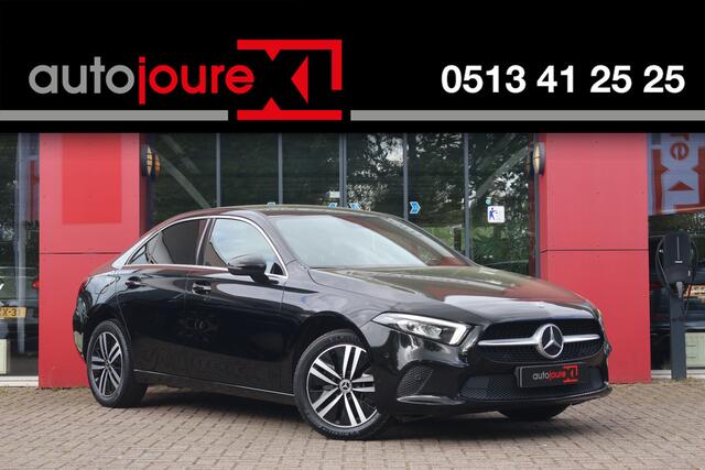 Mercedes-Benz A-KLASSE 250 e Business Solution Luxury Limited | Widescreen | Leder | Camera | Origineel NL |