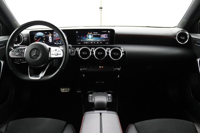Mercedes-Benz A-KLASSE 180 Business Solution AMG*NAVI*CAM*CRUISE*LED*TEL*