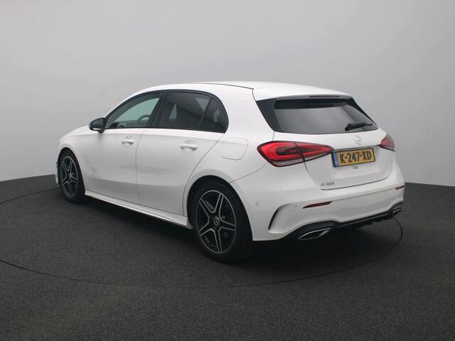 Mercedes-Benz A-KLASSE 180 Business Solution AMG AMG Line | Night Pakket | Sfeerverlichting | Ledkoplampen | Parkeerpakket met achteruitrijcamera. Inclusief 24 maanden Mercedes-Benz Certified garantie voor Europa.