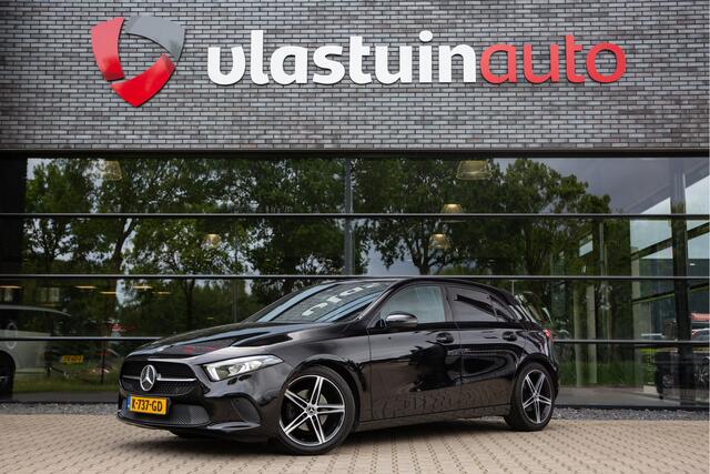 Mercedes-Benz A-KLASSE 180 Premium Plus , Achteruitrijcamera, Carplay, Stoelverwarming,