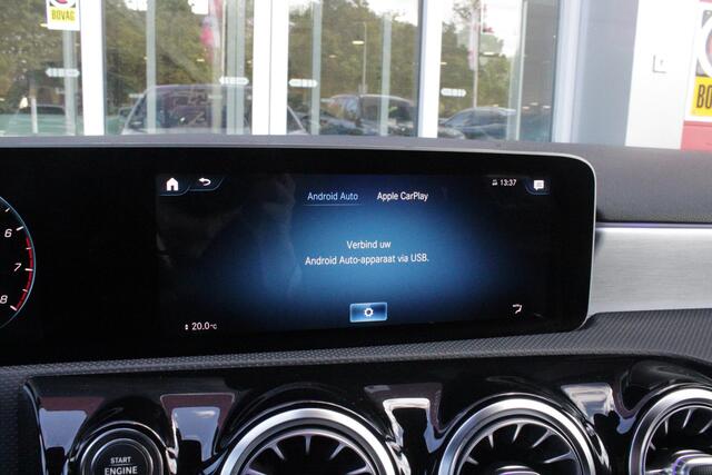 Mercedes-Benz A-KLASSE 220 190PK AUTOMAAT BUSINESS SOLUTION AMG | PANORAMA SCHUIF/KANTEL DAK | SFEER VERLICHTING VOOR + ACHTER | STOEL VERWARMING OP BEIDE VOORSTOELEN | MULTIBEAM LED KOPLAMPEN | ACHTERUITRIJ CAMERA | APPLE CARPLAY/ANDROID AUTO | NAVIGATIE | CRUISE CONTROL | NIG