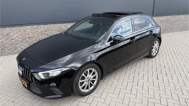 Mercedes-Benz A-KLASSE 180 Business Solution Luxury Panoramadak / Sportstoelen / 1/2 leren bekleding
