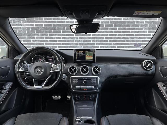 Mercedes-Benz A-KLASSE 180 Business Solution AMG | AMG-Line | Sportstoelen | Stoelverwarming | Navigatie | Achteruitrijcamera | Parkeersensoren | Lichtmetalen Velgen 18 inch | LED Koplampen