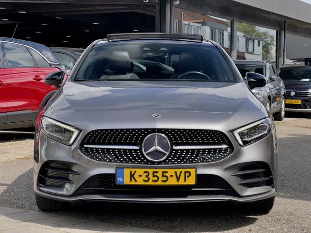 Mercedes-Benz A-KLASSE 250 e AUT8 SOLUTION AMG LIMITED PANODAK NAVI CAMERA DIGI-DASH APPLE-CARPLAY LED LMV PDC