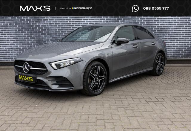 Mercedes-Benz A-KLASSE A 250 e Advantage | Plug-in Hybrid (PHEV) | AMG-Line | Night-pakket | MBUX Volledig Digitaal | Apple Carplay | Android Auto | Stoelverwarming | Parkeersensoren | Lichtmetalen Velgen 18 inch