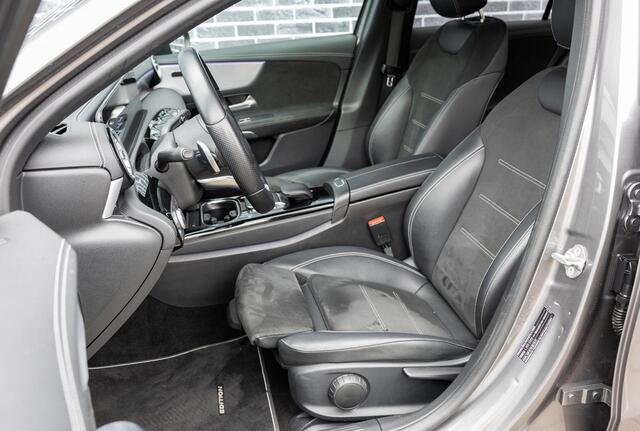 Mercedes-Benz A-KLASSE A 250 e Advantage | Plug-in Hybrid (PHEV) | AMG-Line | Night-pakket | MBUX Volledig Digitaal | Apple Carplay | Android Auto | Stoelverwarming | Parkeersensoren | Lichtmetalen Velgen 18 inch