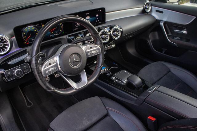 Mercedes-Benz A-KLASSE 250 Premium Plus PANO CAMERA STOELVERWARMING