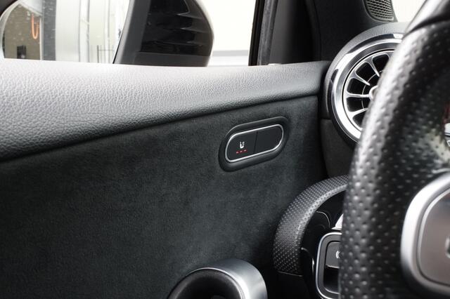 Mercedes-Benz A-KLASSE 180 Bns Sol. AMG