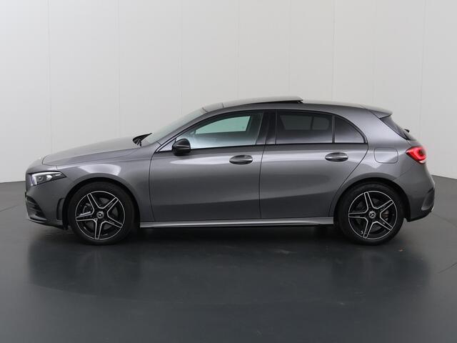 Mercedes-Benz A-KLASSE 250 e AMG Line | Night | Panoramadak | Multibeam | Stoelverwarming | Sfeerverlichting | Widescreen |