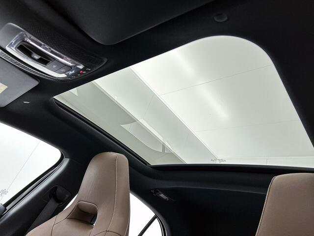 Mercedes-Benz A-KLASSE 250 e Business Solution AMG | Panoramadak | Cruise Control | Stoelverwarming | Inclusief 24 maanden Mercedes-Benz Certified garantie voor Europa.