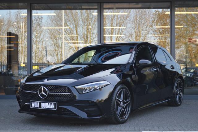Mercedes-Benz A-KLASSE 200 AMG Led Panorama Widescreen Sfeer Camera Night CarPlay Pdc