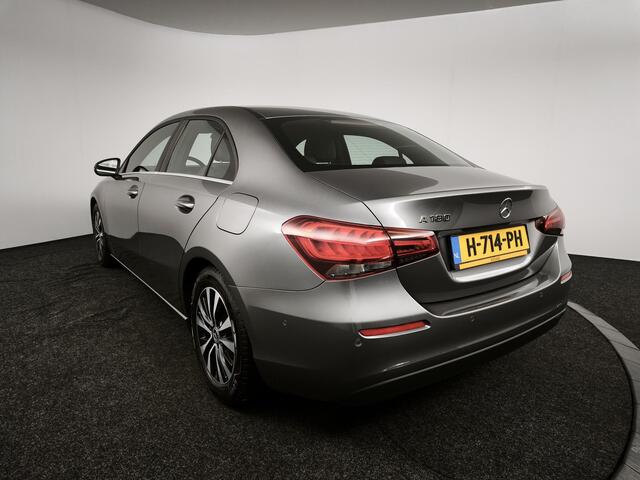 Mercedes-Benz A-KLASSE 180 Business Solution |