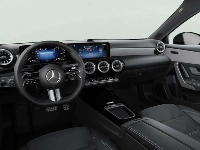 Mercedes-Benz A-KLASSE Hatchback 250 e 140 Year Edition