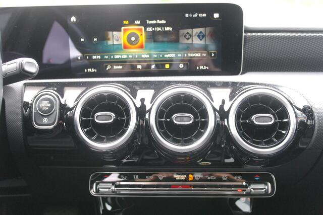 Mercedes-Benz A-KLASSE 200 Premium , Navigatie , Bovag garantie