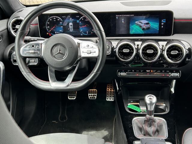 Mercedes-Benz A-KLASSE 160 Business Solution AMG | Navigatie | Camera | Climate Control | Cruise Control |