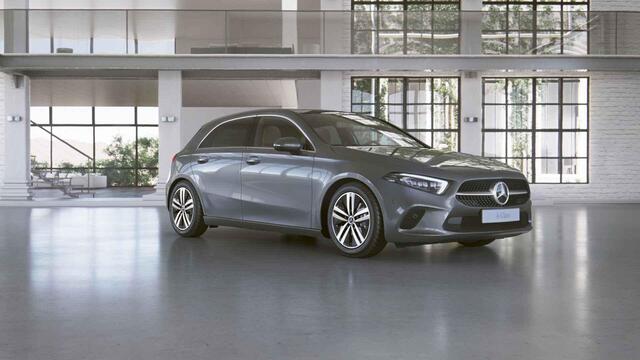 Mercedes-Benz A-KLASSE 180 Business Solution Luxury | Widescreen | Panoramadak | Stoelverwarming | Multibeam |