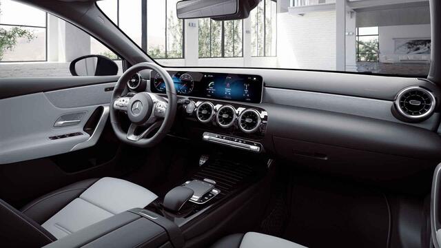 Mercedes-Benz A-KLASSE 200 Business Solution AMG | Night | Panoramadak | Widescreen | Stoelverwarming |