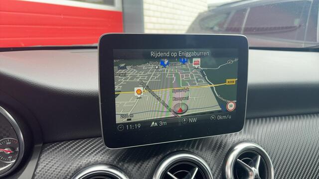 Mercedes-Benz A-KLASSE 180 Business Solution AMG AUTOMAAT / FULL LED / STOELVERW / CAMERA / NAVI / AIRCO / PDC / BLUETOOTH / NL-AUTO