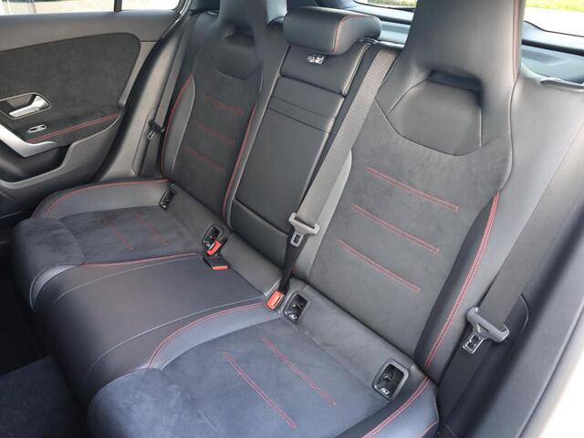 Mercedes-Benz A-KLASSE 180 AMG Line