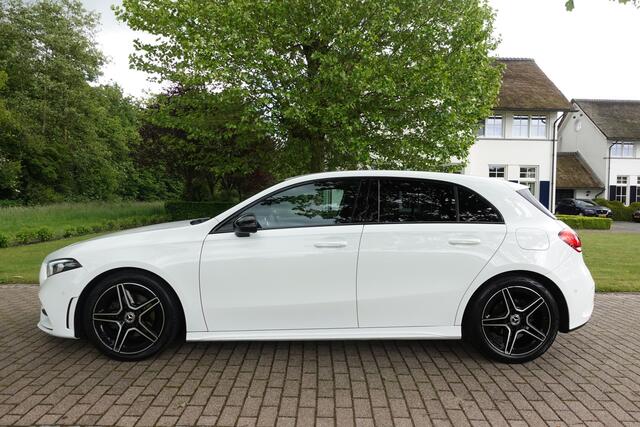 Mercedes-Benz A-KLASSE 180 AMG Line