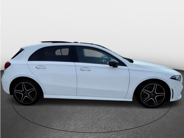 Mercedes-Benz A-KLASSE 180 Business Solution AMG | Pano | Widescreen | Ambient