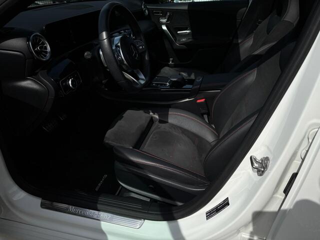Mercedes-Benz A-KLASSE 180 Business Solution AMG | Pano | Widescreen | Ambient