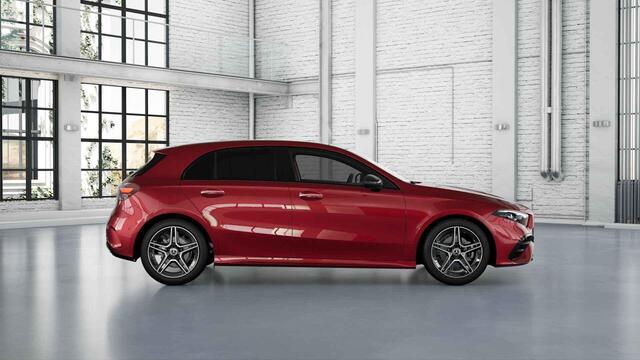 Mercedes-Benz A-KLASSE 180 Business Solution AMG | Night | Panoramadak | Multibeam | Widescreen | Achteruitrijcamera | Sfeerverlichting | Stoelverwarming |