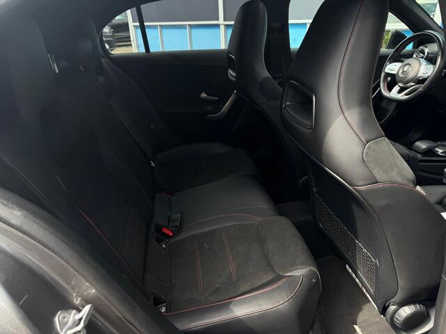 Mercedes-Benz A-KLASSE 220 4MATIC Premium Plus Gratis Afleverpakket! | Achteruitrijcamera | Premium Audio |