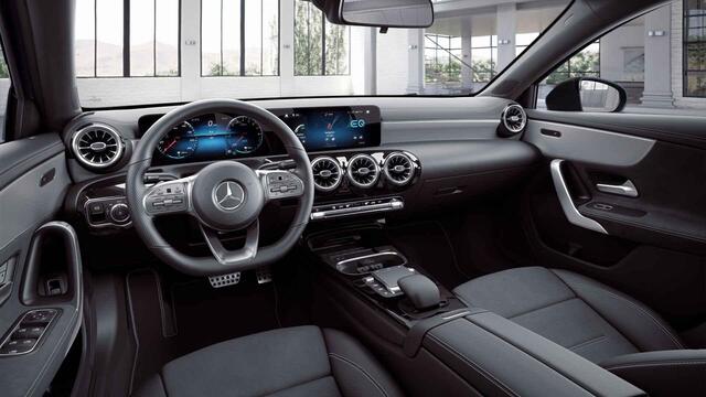 Mercedes-Benz A-KLASSE 250 e Business Solution AMG Limited | Night | Widescreen | 19" multispaaks velgen (hoogglans zwart) | Achteruitrijcamera | Stoelverwarming |