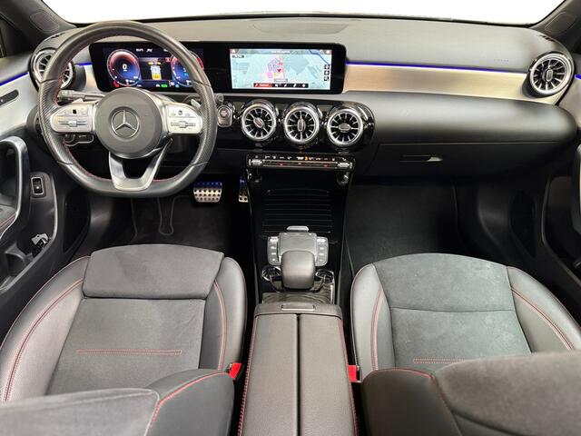 Mercedes-Benz A-KLASSE 250 e Business Solution AMG Limited I Panoramadak I Elek. Trekhaak I Widescreen I Alcantara I Sfeerverlichting