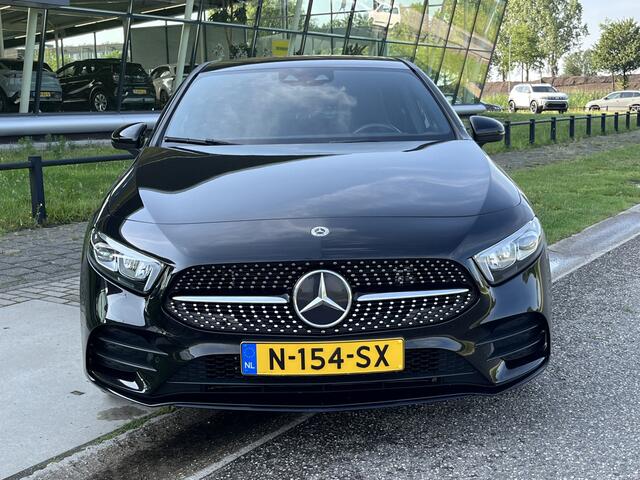 Mercedes-Benz A-KLASSE 250 e Premium Plus AMG Leder bekleding Breedbeeld