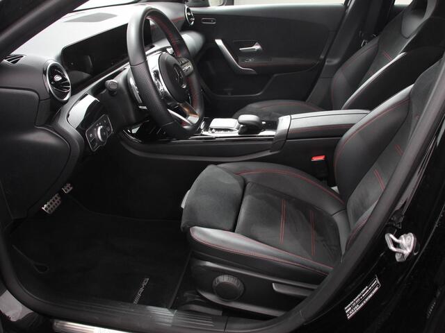 Mercedes-Benz A-KLASSE 200 AMG Line Navigatie Climate Control Camera Virtual Cockpit Led Stoelverwarming Cruise control Parkeersensoren